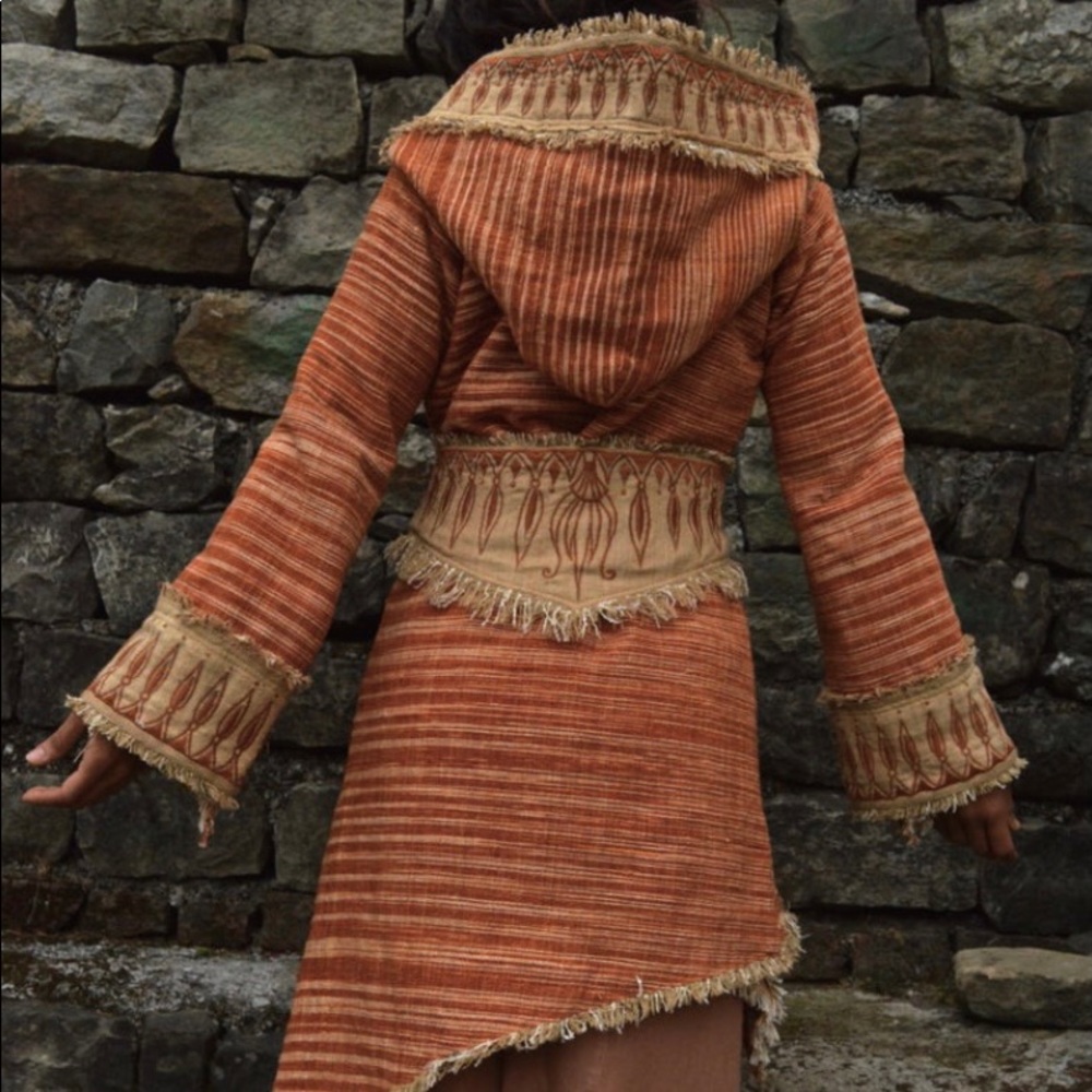 Embroidery coat